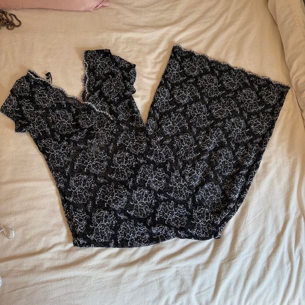 Vintage 90s whimsigoth black lace